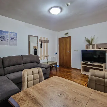 Flat For Rent, Steps From Gondola And Historic Old Town Perfect For Skiers! By Flat Mаnager *